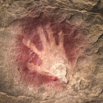 法国肖维洞穴三万年前的手印。